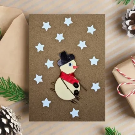 Handmade-Christmas-card-decorated-with-snowman